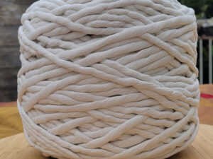 Fil peigné 1 ply – 5 mm – Bobine 1,5 kg – Image 2