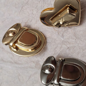 Fermoir à pression pour sac à main en métal doré – Image 4